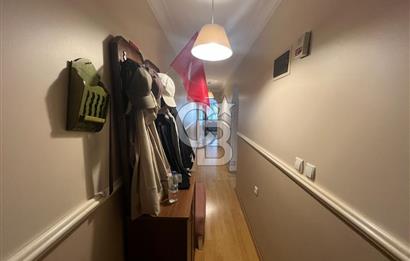Kuşadası Merkezde Marina Yakını 3+1 Site içi Satılık Daire