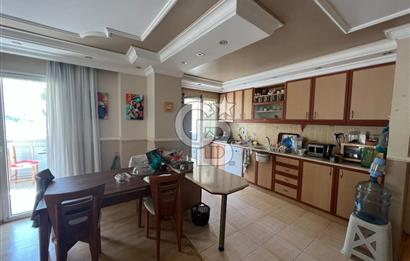 Kuşadası Merkezde Marina Yakını 3+1 Site içi Satılık Daire
