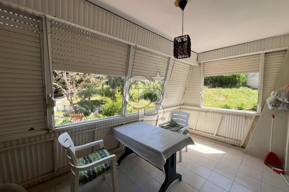 Kuşadası Merkezde Marina Yakını 3+1 Site içi Satılık Daire