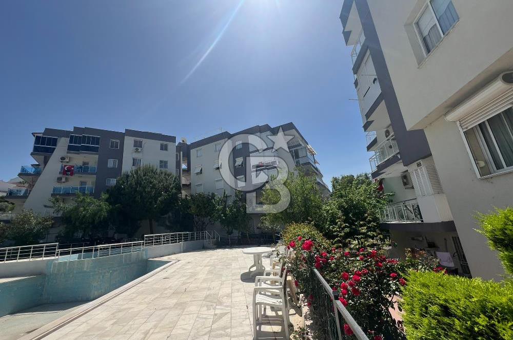 Kuşadası Merkezde Marina Yakını 3+1 Site içi Satılık Daire