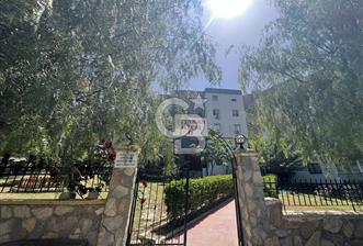 Kuşadası Merkezde Marina Yakını 3+1 Site içi Satılık Daire