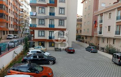 ümraniye inkılap mah. sitede 2 oda 1 salon 1 katta 85 m2 
