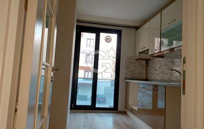 ümraniye inkılap mah. sitede 2 oda 1 salon 1 katta 85 m2 