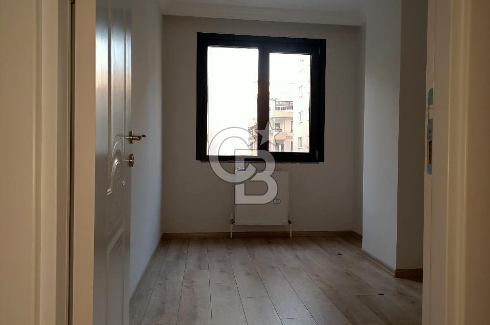 ümraniye inkılap mah. sitede 2 oda 1 salon 1 katta 85 m2 