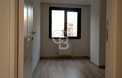 ümraniye inkılap mah. sitede 2 oda 1 salon 1 katta 85 m2 