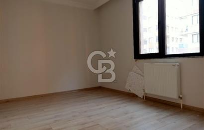 ümraniye inkılap mah. sitede 2 oda 1 salon 1 katta 85 m2 
