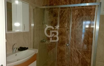 ümraniye inkılap mah. sitede 2 oda 1 salon 1 katta 85 m2 