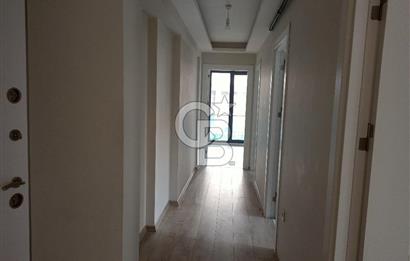 ümraniye inkılap mah. sitede 2 oda 1 salon 1 katta 85 m2 