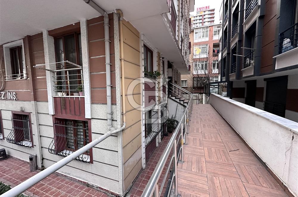 AVCILAR ÜNİVERSİTE MH 2+1 KİRALIK EŞYALI BAHÇE KATI DAİRE