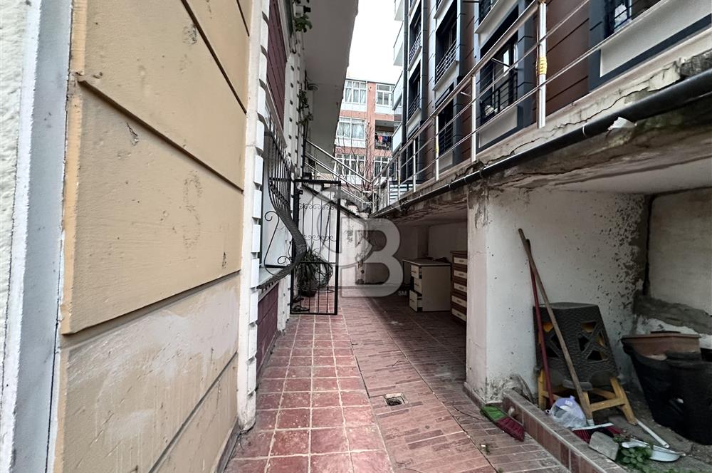 AVCILAR ÜNİVERSİTE MH 2+1 KİRALIK EŞYALI BAHÇE KATI DAİRE