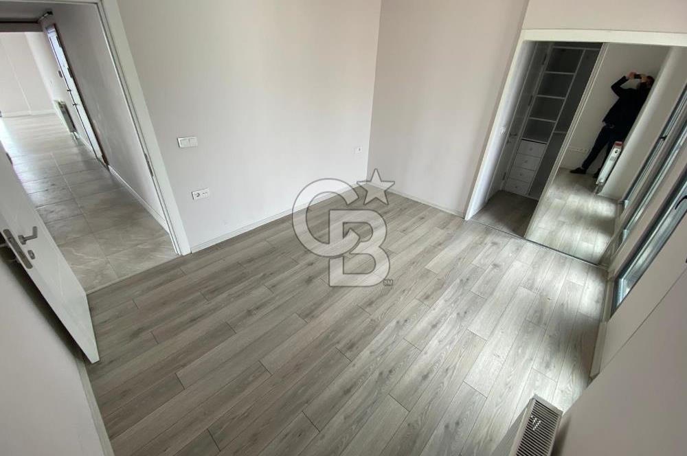 KARTAL ARTKULE'DE ADALAR MANZARALI GÜVENLİKLİ HAVUZLU 3+1