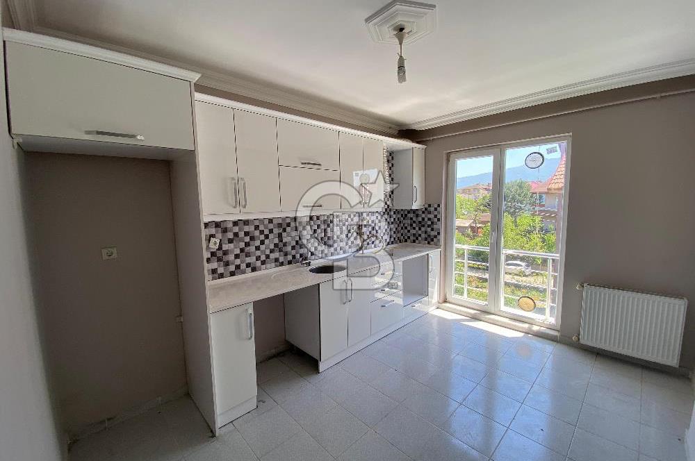 KOCAELİ KARTEPE FSM'DE CADDE ÜZERİ KİRALIK DUBLEKS DAİRE