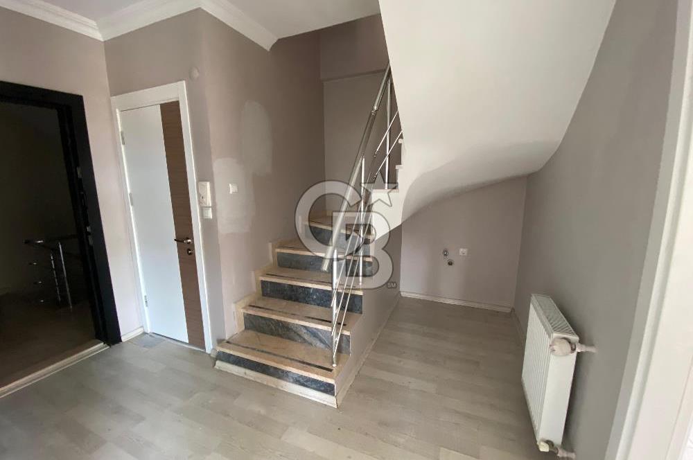KOCAELİ KARTEPE FSM'DE CADDE ÜZERİ KİRALIK DUBLEKS DAİRE
