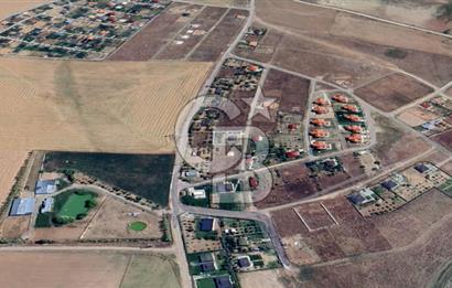 GÖLBAŞI YAĞLIPINAR' DA 750 m² SATILIK İMARLI ARSA