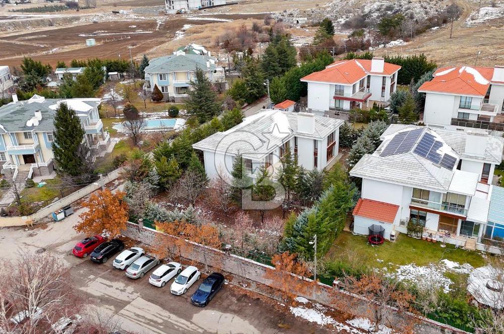 GÖLBAŞI İNCEK TARZ KONAKLARI SATILIK 2 KATLI VİLLA