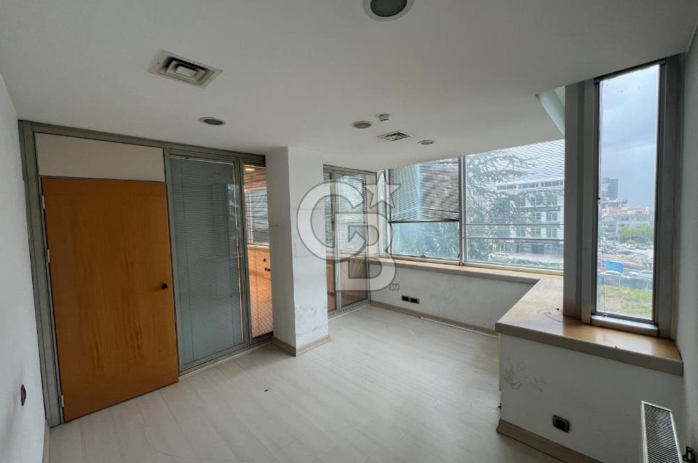 ÇANKAYA YILDIZ TURAN GÜNEŞ BULVARINDA CEPHE 7200 M2 KİRALIK BİNA 