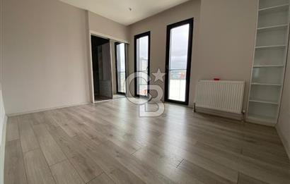 KARTAL ARTKULE'DE ADALAR MANZARALI GÜVENLİKLİ HAVUZLU 3+1