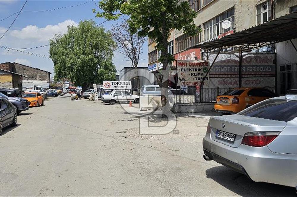 İSKİTLER SANAYİ SİTESİNDE ( DEVREN )OTO BAKIM VE TAMİRHANE