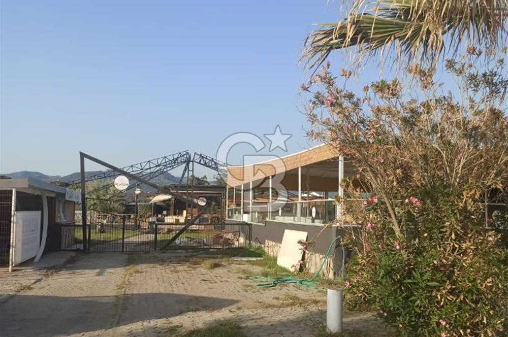 DİKİLİ GÜLKENT SİTESİNDE DENİZE YAKIN MESAFEDE VİLLA İMARLI FIRSAT ARSA