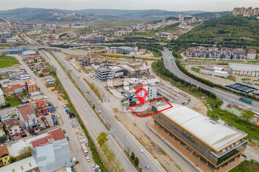 Kocaeli İzmit D605 Karayoluna cepheli ticari imarlı satılık arsa