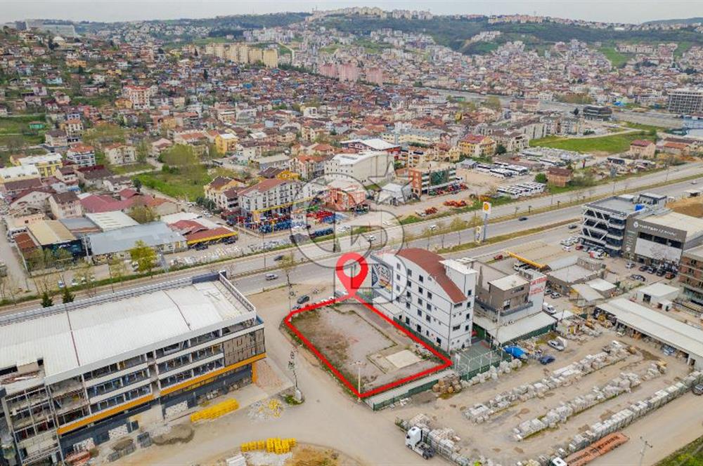 Kocaeli İzmit D605 Karayoluna cepheli ticari imarlı satılık arsa
