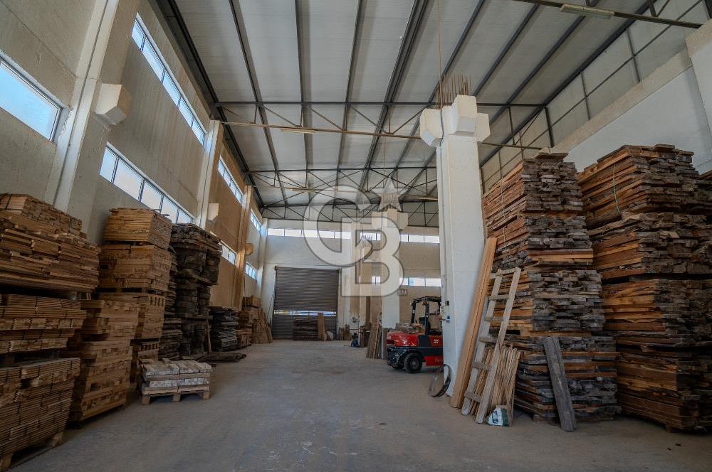 İZMİR İTOB OSB'de 2500 m2 ARSADA -625 m2 H:10 MT SATILIK FABRİKA