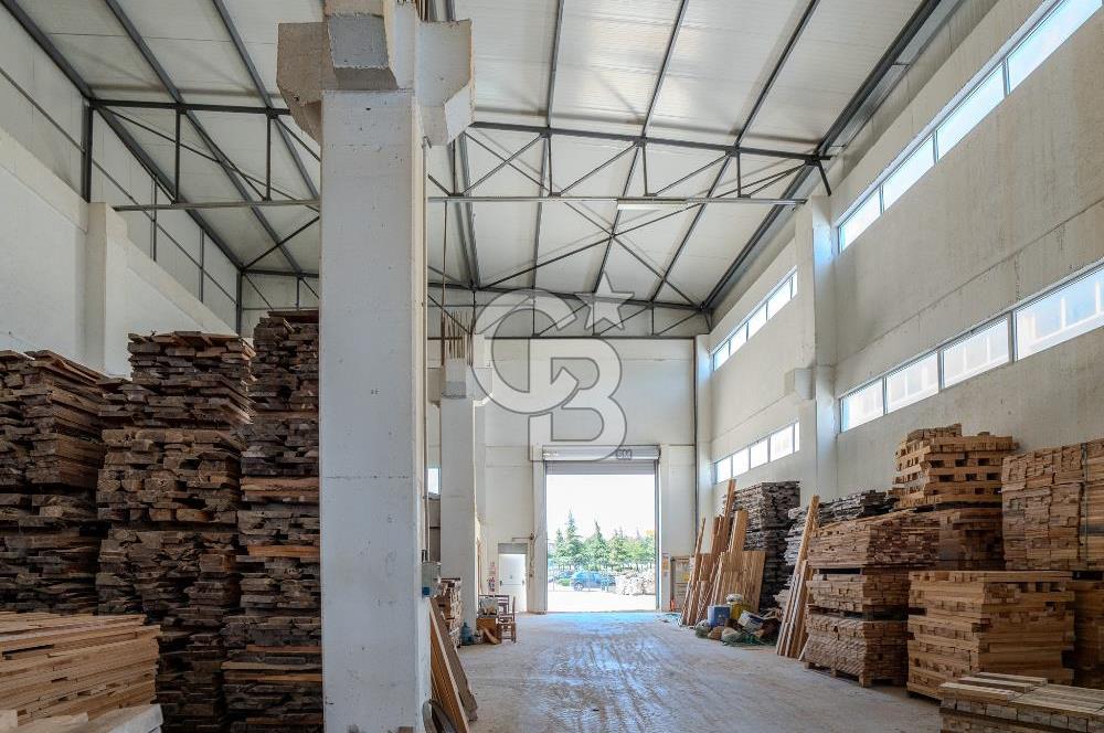 İZMİR İTOB OSB'de 2500 m2 ARSADA -625 m2 H:10 MT SATILIK FABRİKA