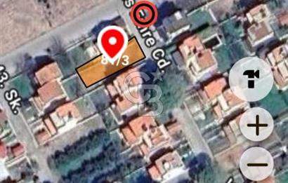 DİKİLİ GÜLKENT SİTESİNDE DENİZE YAKIN MESAFEDE VİLLA İMARLI FIRSAT ARSA