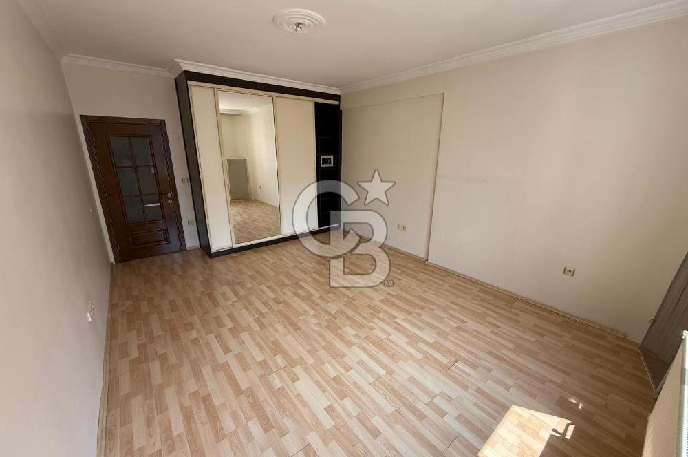 Bağbaşı Mahallesi Özgür Sitesi'nde Satılık 2+1 Geniş Daire