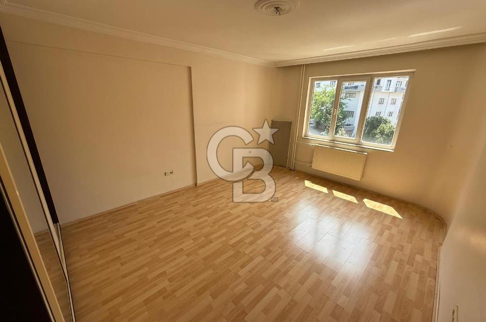 Bağbaşı Mahallesi Özgür Sitesi'nde Satılık 2+1 Geniş Daire