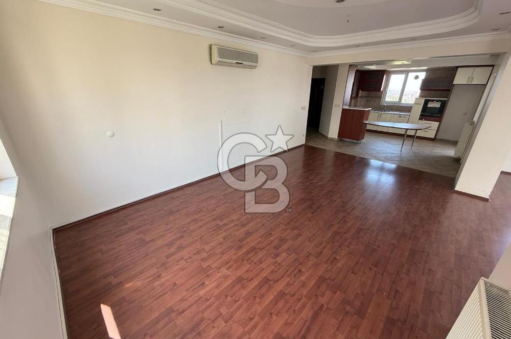 Bağbaşı Mahallesi Özgür Sitesi'nde Satılık 2+1 Geniş Daire