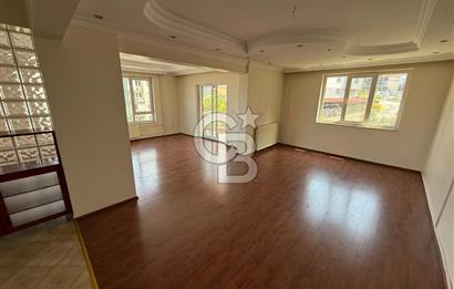 Bağbaşı Mahallesi Özgür Sitesi'nde Satılık 2+1 Geniş Daire
