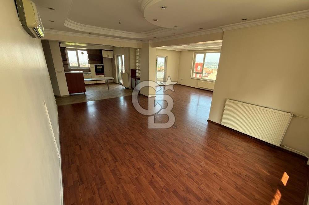 Bağbaşı Mahallesi Özgür Sitesi'nde Satılık 2+1 Geniş Daire