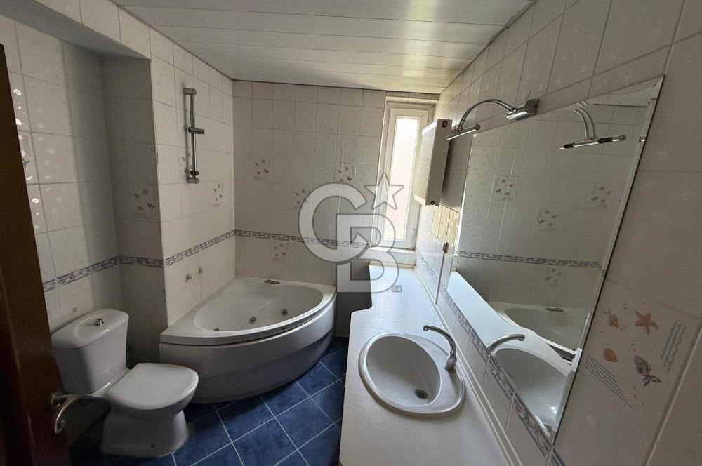 Bağbaşı Mahallesi Özgür Sitesi'nde Satılık 2+1 Geniş Daire