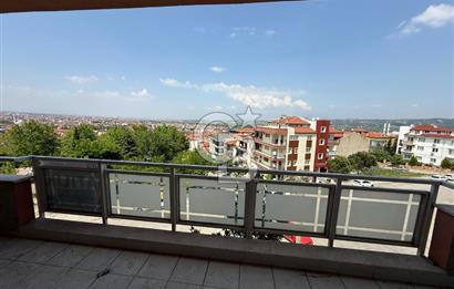 Bağbaşı Mahallesi Özgür Sitesi'nde Satılık 2+1 Geniş Daire