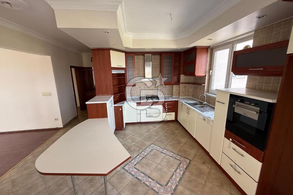Bağbaşı Mahallesi Özgür Sitesi'nde Satılık 2+1 Geniş Daire