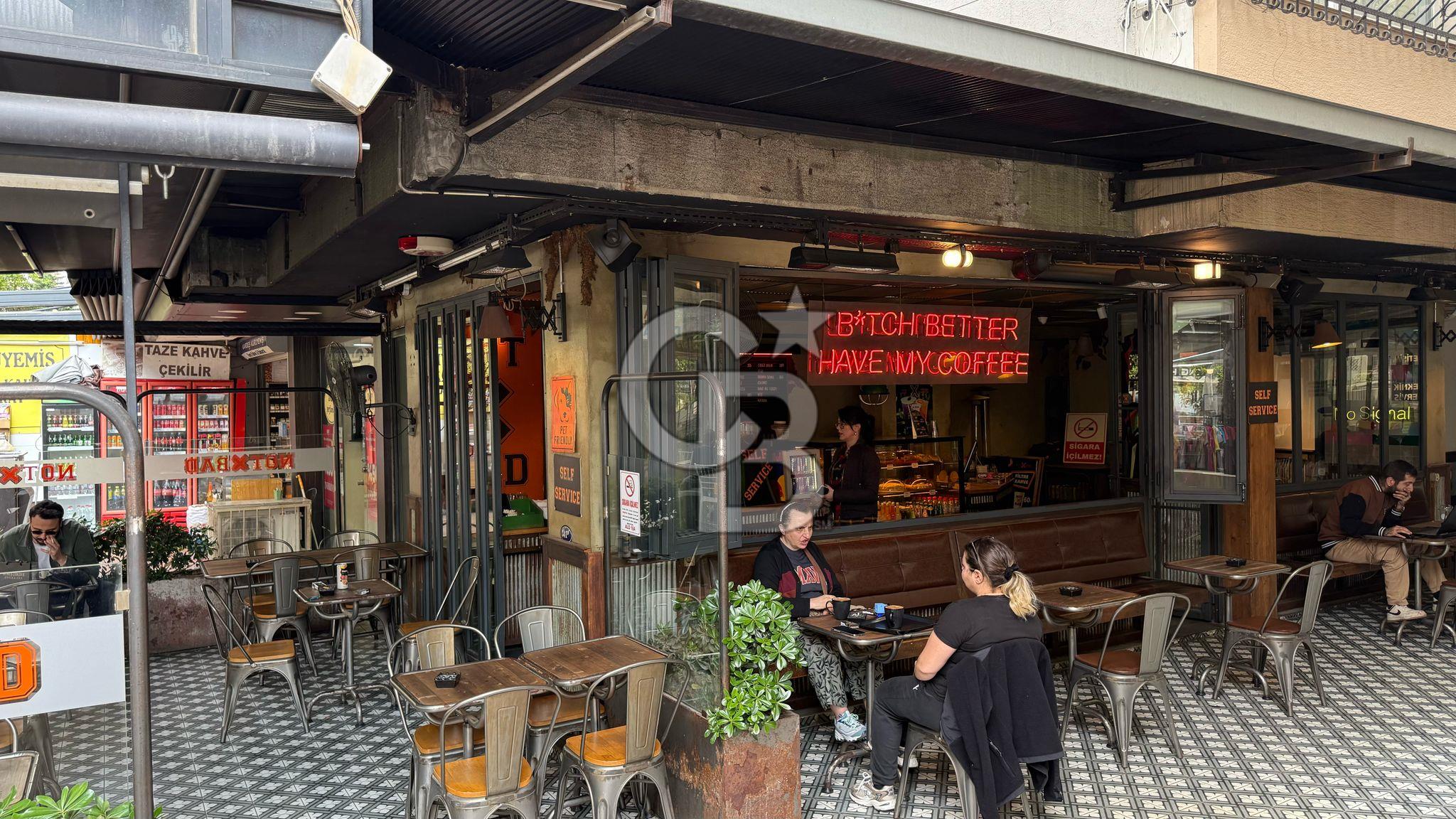 Hatay İnönü Caddesi Kurumsal Kiracılı Satılık Dükkan 