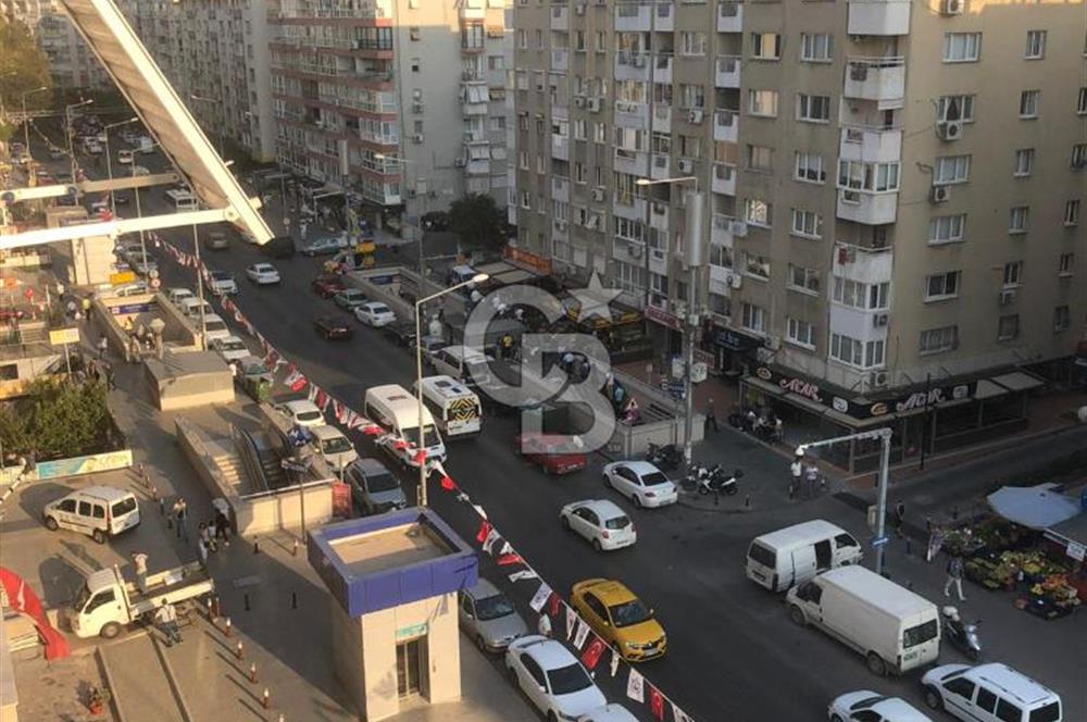 İnönü Caddesi Poligon Metro Çıkışında Full Yapılı 2+1 Daire