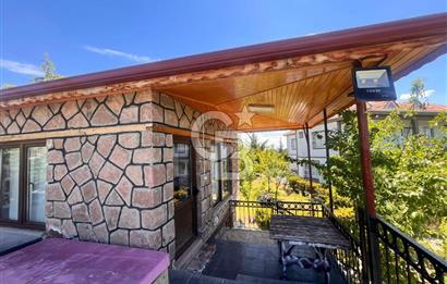 Cb Vizyon Tuğba ERKAL'dan Geniş Bahçeli Çiftlik Tarzı Villa