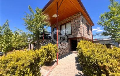 Cb Vizyon Tuğba ERKAL'dan Geniş Bahçeli Çiftlik Tarzı Villa
