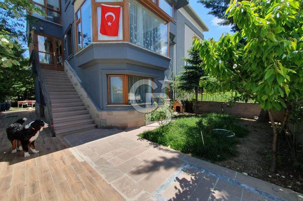 AHMET TANER KIŞLALI MAHALLESİNDE SATILIK MUHTEŞEM 6+1 VİLLA