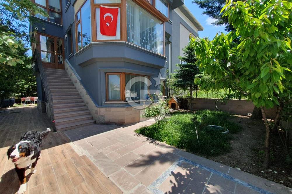 AHMET TANER KIŞLALI MAHALLESİNDE SATILIK MUHTEŞEM 6+1 VİLLA