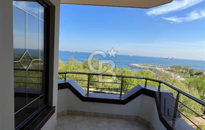Sahilde Deniz Manzaralı Otoparklı Balkonlu 4+1 Satılık Daire