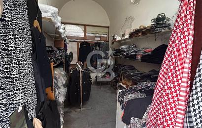 Adana nın kalbi Tarihi Büyüksaat Civarı Satılık Dükkan