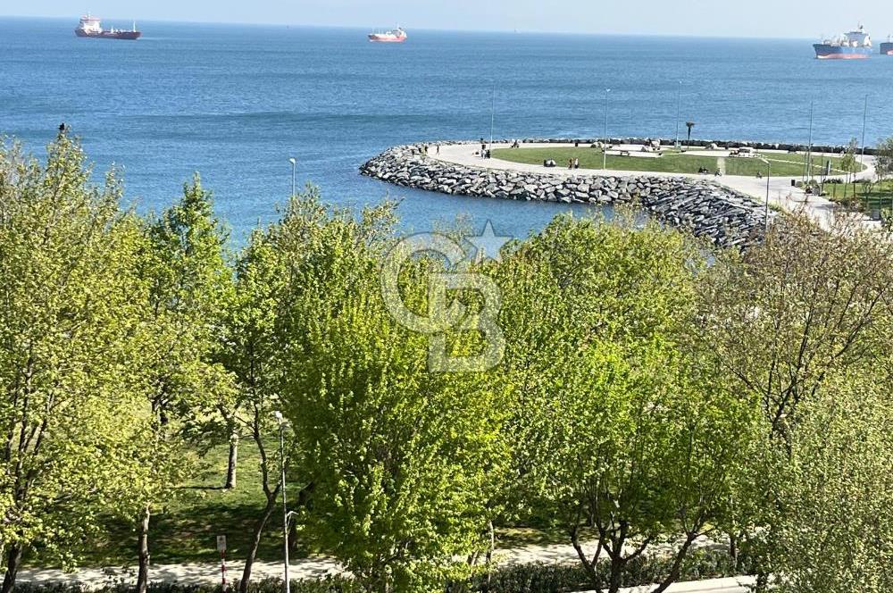 Sahilde Deniz Manzaralı Otoparklı Balkonlu 4+1 Satılık Daire