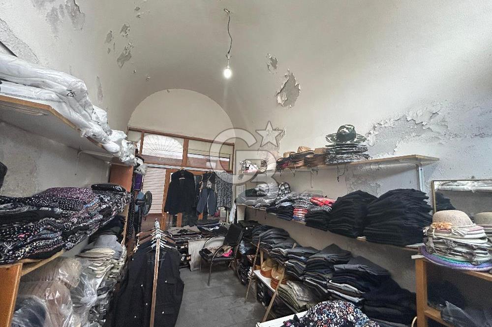 Adana nın kalbi Tarihi Büyüksaat Civarı Satılık Dükkan