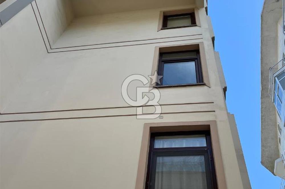 Ambarlı sahilde Deniz köşklere komşu prestijli bina