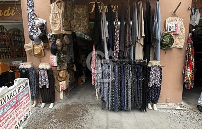 Adana nın kalbi Tarihi Büyüksaat Civarı Satılık Dükkan