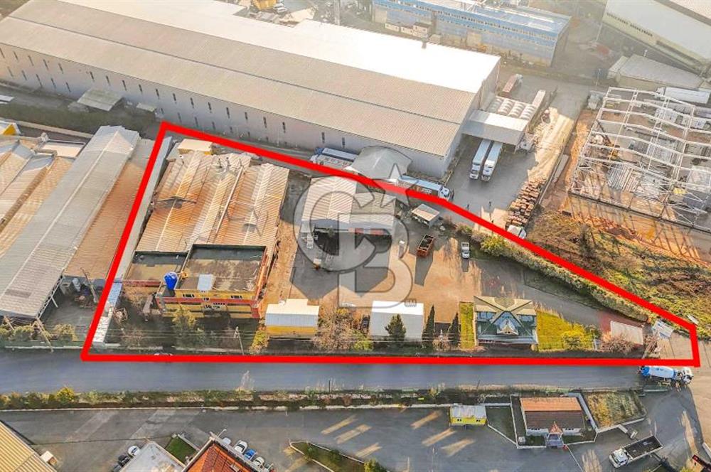 Gebze Pelitli Merkezde Üzerinde Fabrika ve Depo Olan 6090m2 Arsa