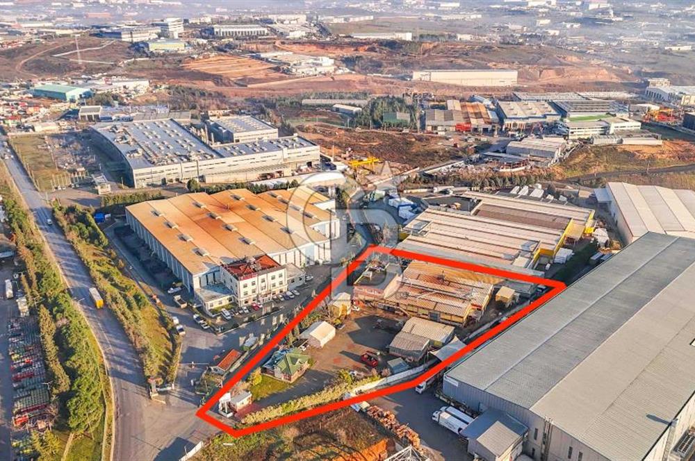 Gebze Pelitli Merkezde Üzerinde Fabrika ve Depo Olan 6090m2 Arsa